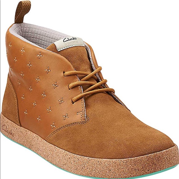 Clarks Other - NWOT Clarks Tanner Surf Chukka Boots, Size 9M